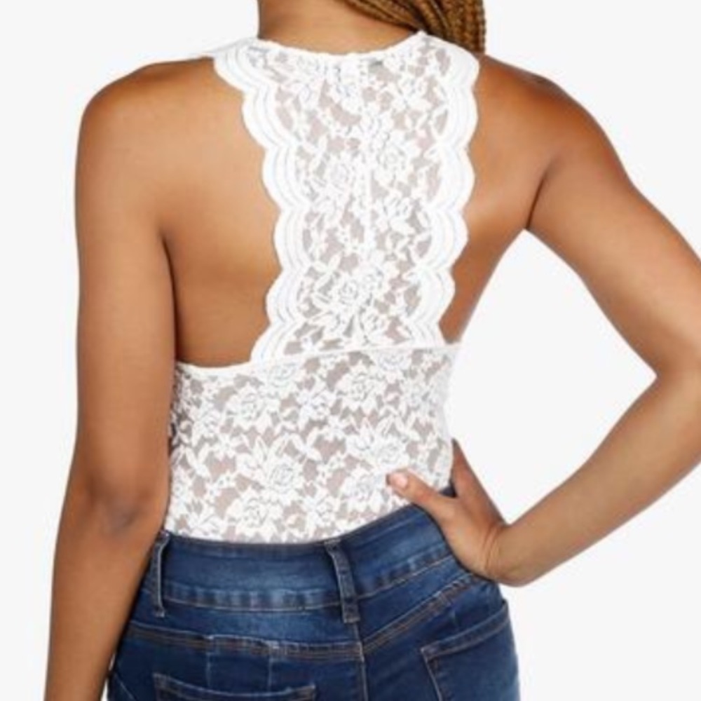 PRICE DROP!! White sleeveless lace bodysuit